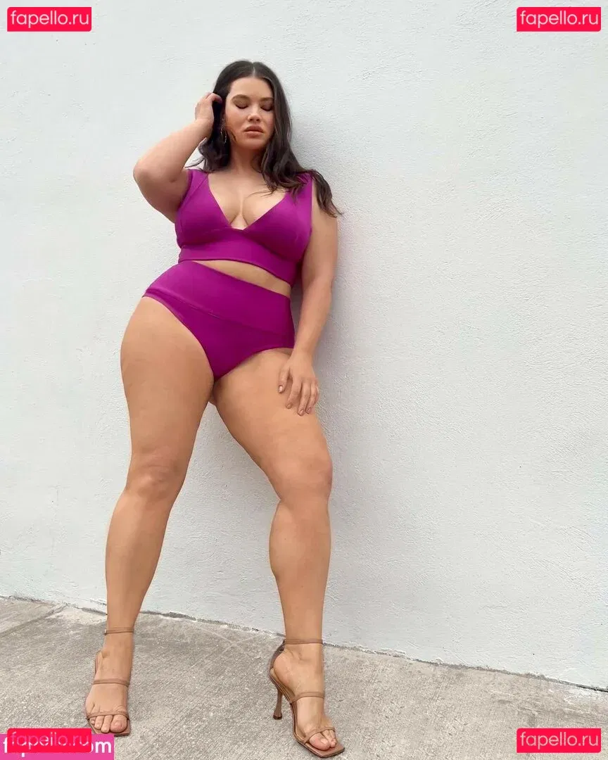 Tara Lynn Onlyfans Photo Gallery 