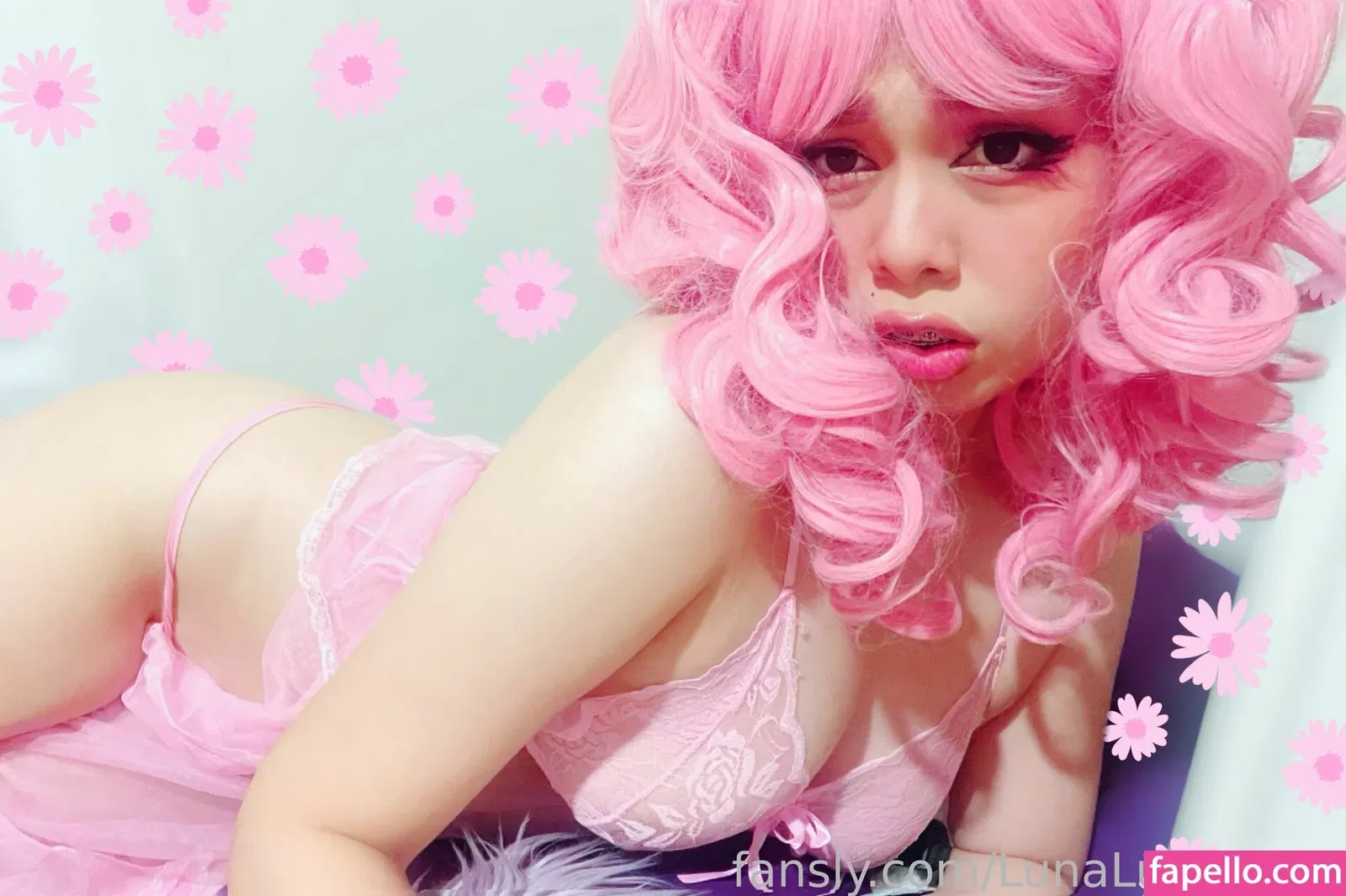 LunaLunaticka Onlyfans Photo Gallery 