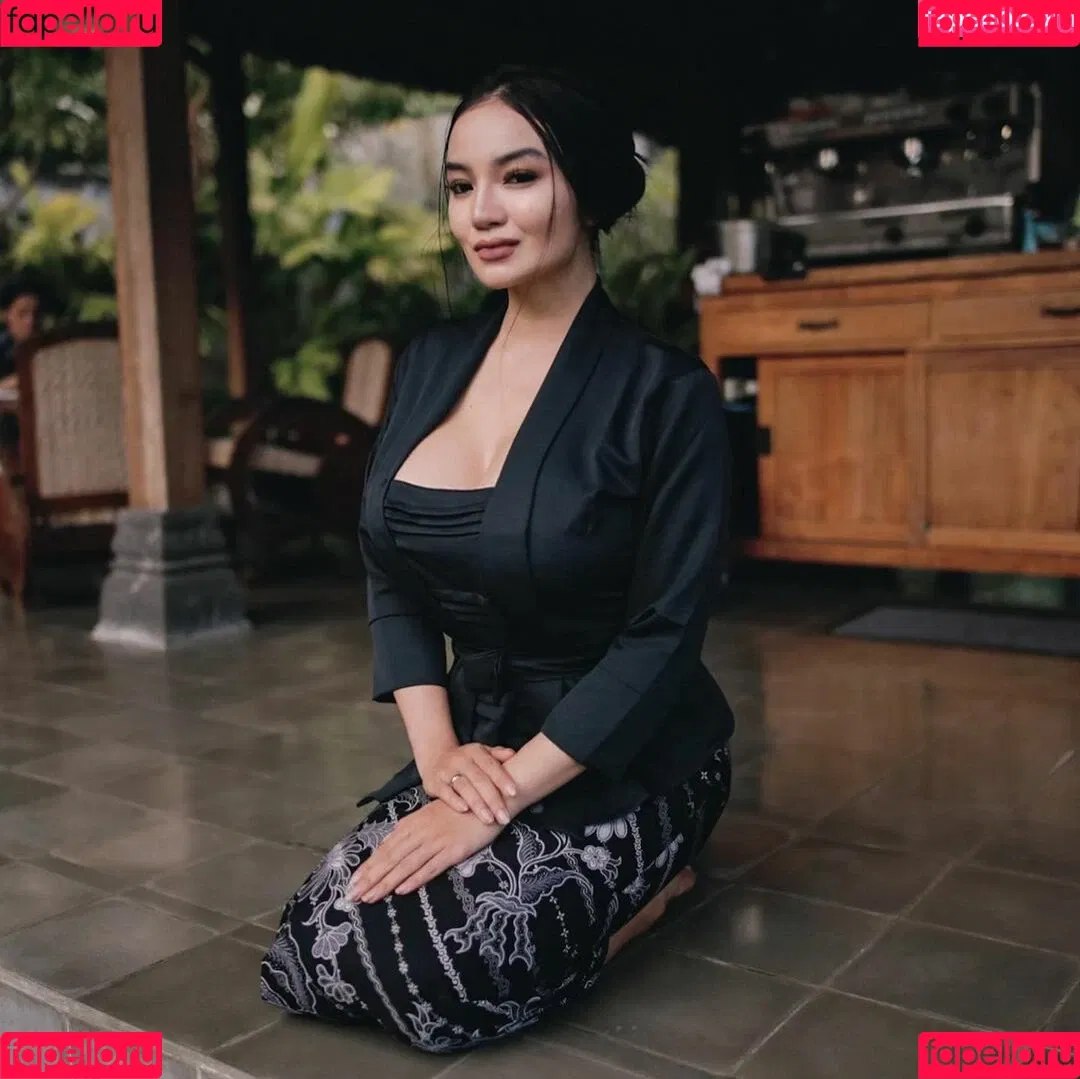 Monica Ardhea Onlyfans Photo Gallery 