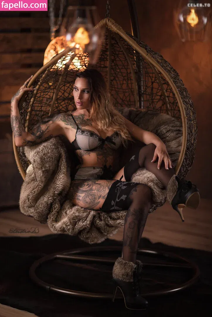 Paula Rowe Onlyfans Photo Gallery 