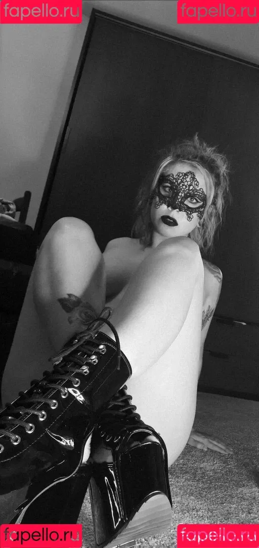 Lillith Moon Onlyfans Photo Gallery 