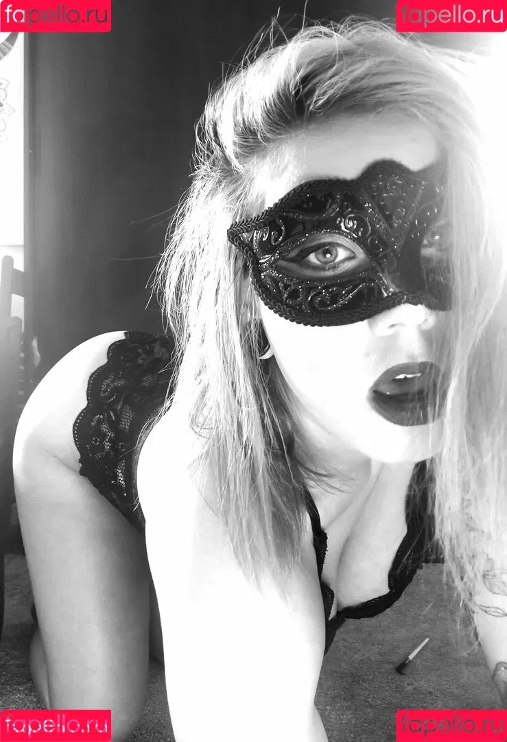 Lillith Moon Onlyfans Photo Gallery 