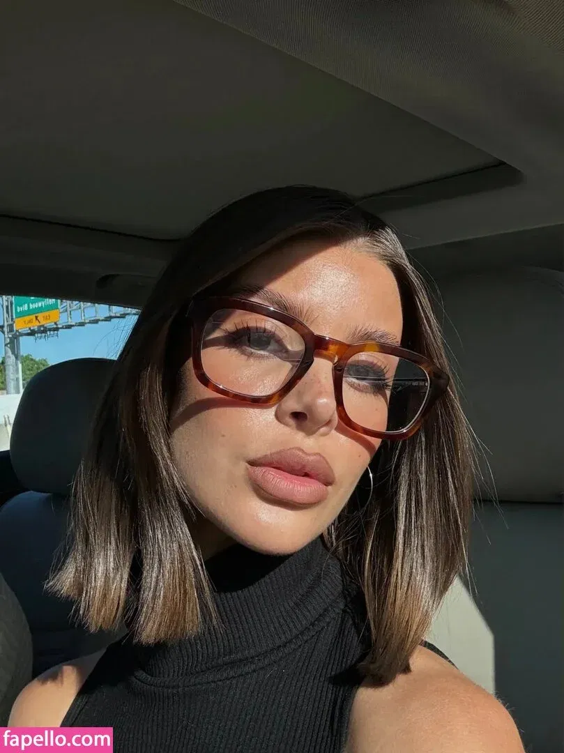 Ashley Marie Dickerson Onlyfans Photo Gallery 