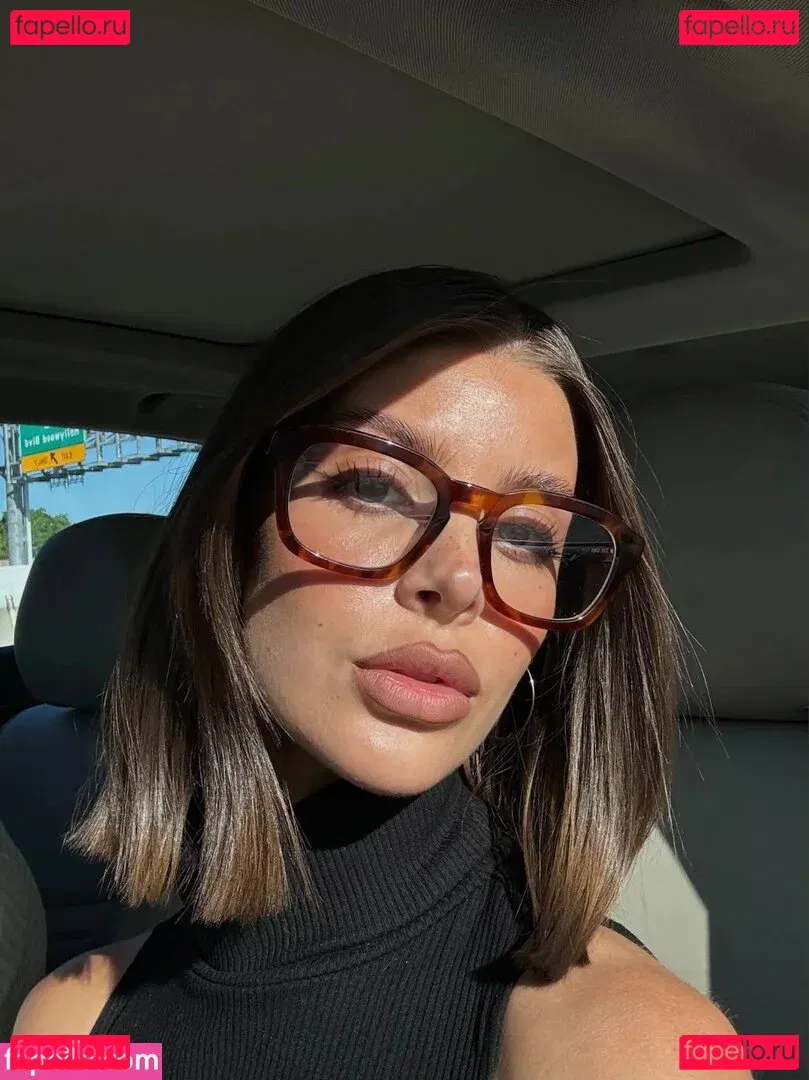 Ashley Marie Dickerson Onlyfans Photo Gallery 