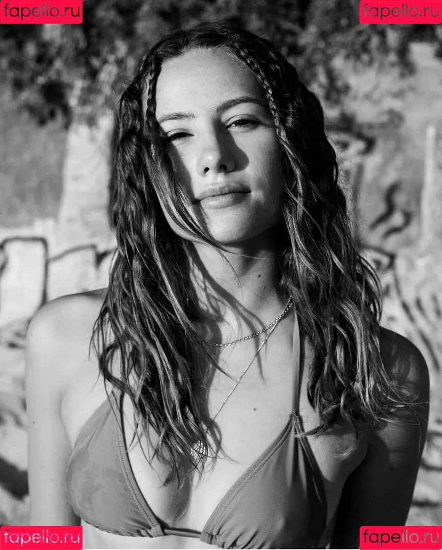 Sophia Chiara Onlyfans Photo Gallery 