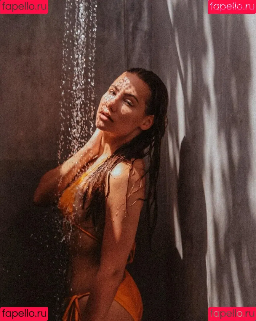 Sophia Chiara Onlyfans Photo Gallery 