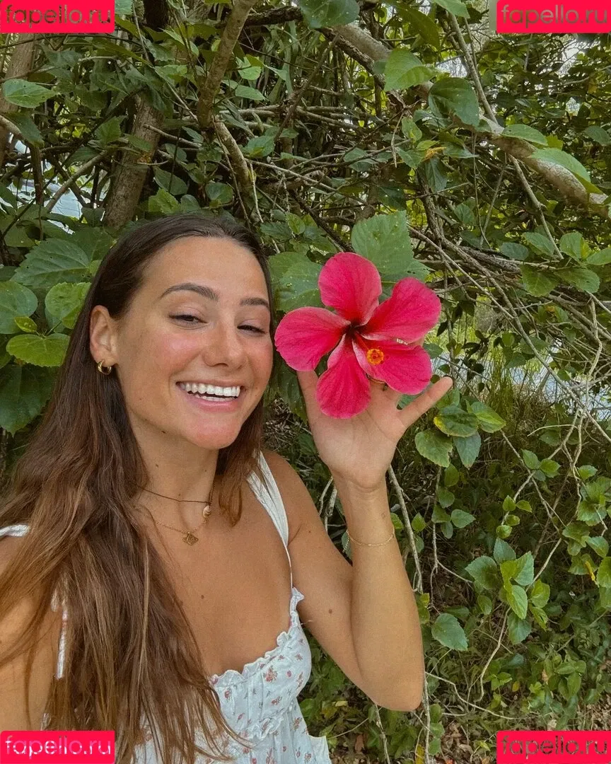 Sophia Chiara Onlyfans Photo Gallery 