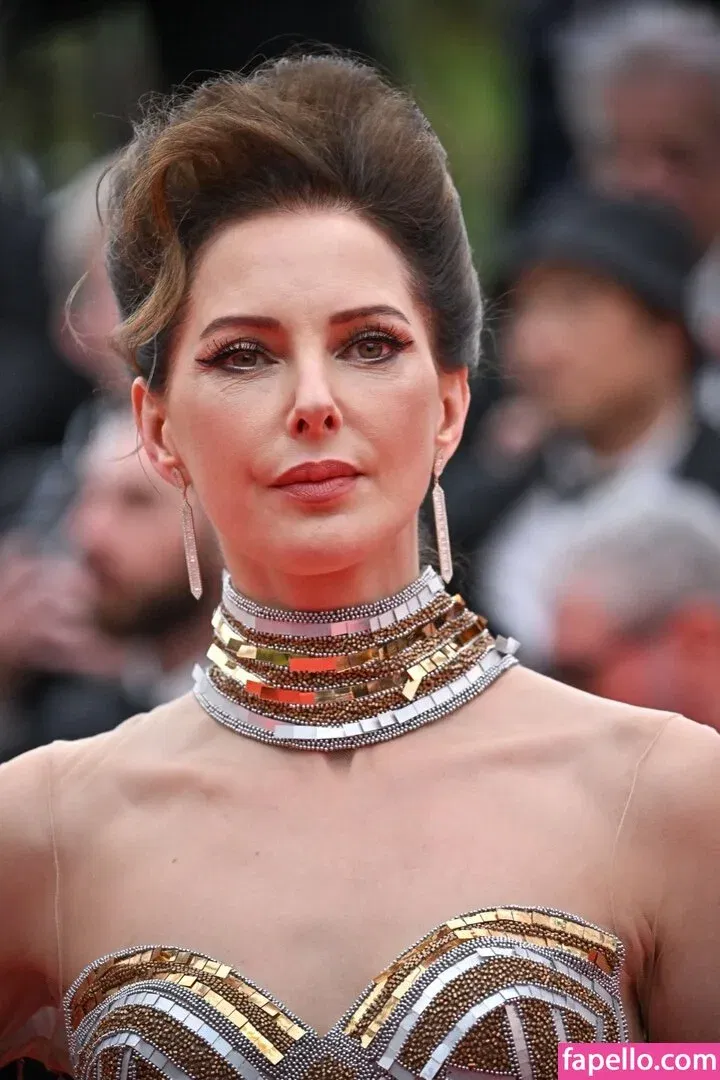 Frédérique Bel Onlyfans Photo Gallery 