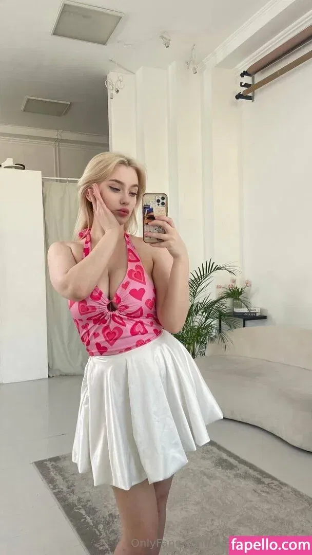 ovelymila_official Onlyfans Photo Gallery 