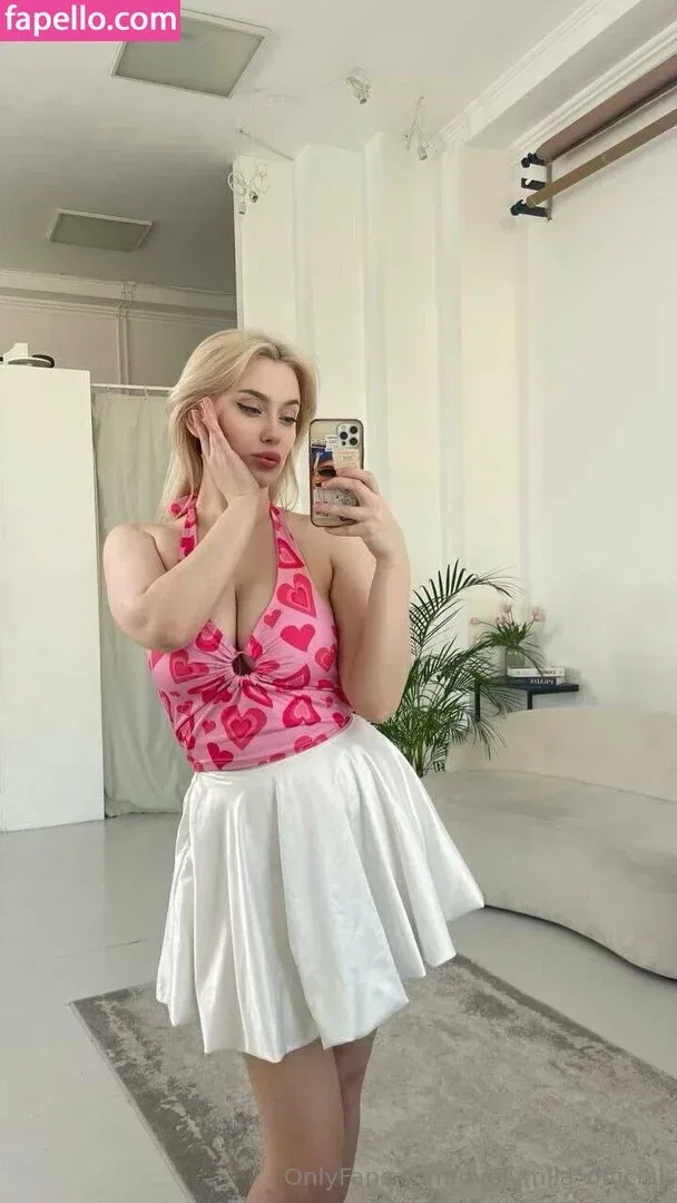 ovelymila_official Onlyfans Photo Gallery 