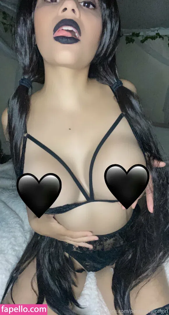 petitemagicalgirl Onlyfans Photo Gallery 