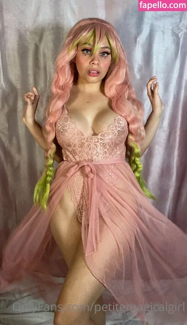 petitemagicalgirl Onlyfans Photo Gallery 