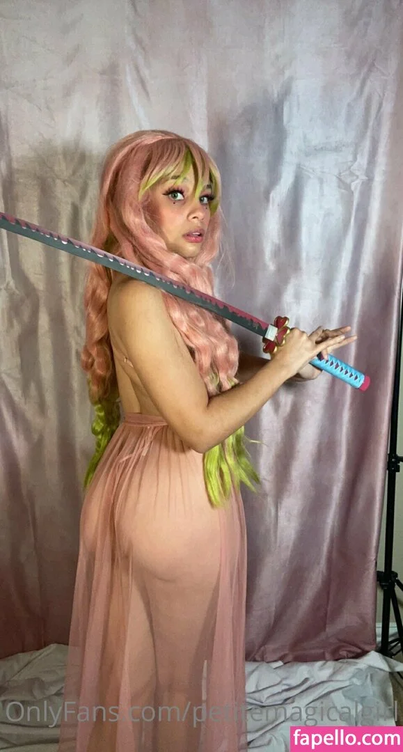 petitemagicalgirl Onlyfans Photo Gallery 