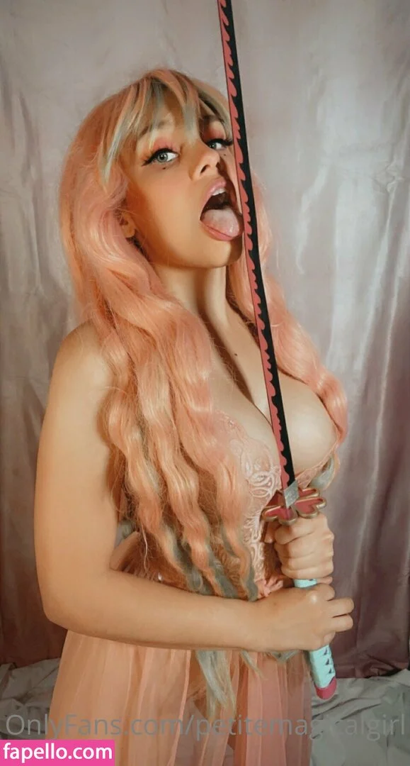 petitemagicalgirl Onlyfans Photo Gallery 