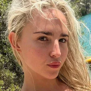 Laurel Arnell Cullen Onlyfans Photo Gallery 