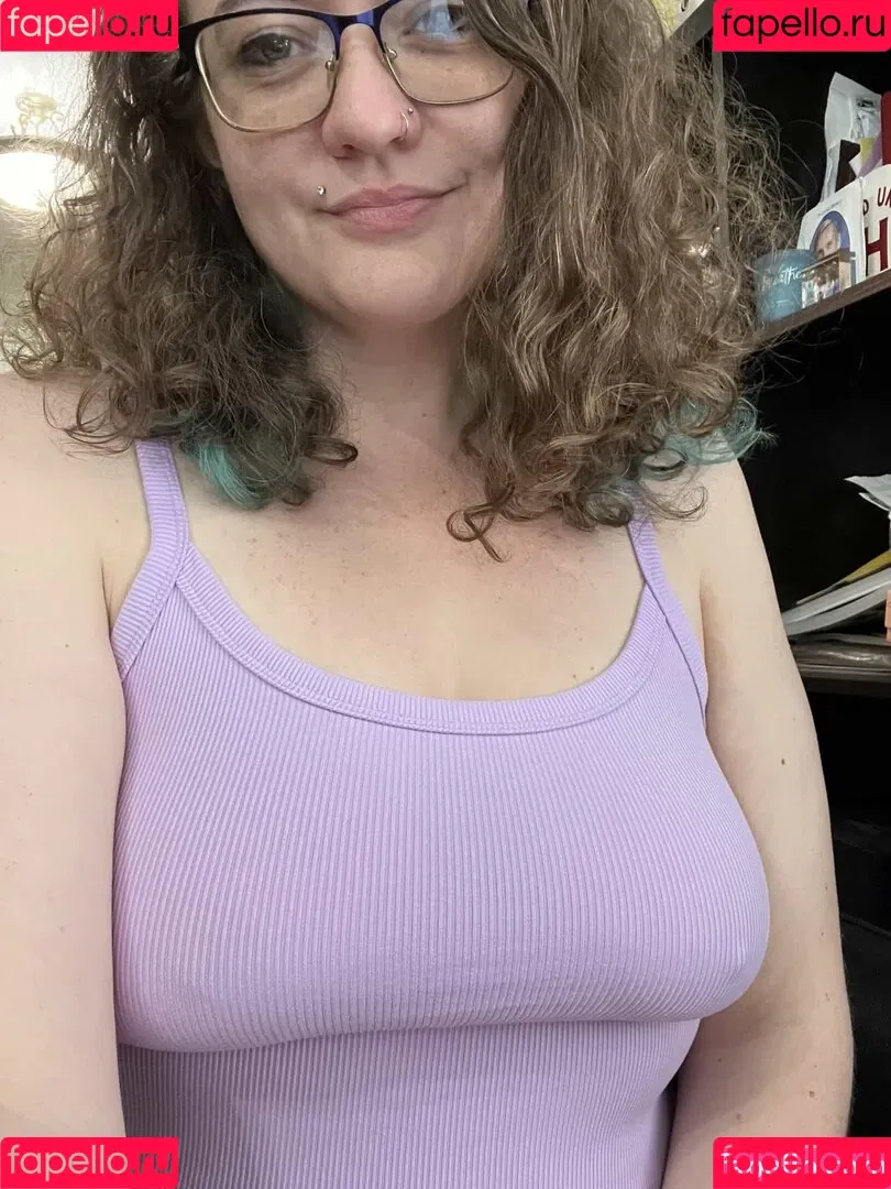 Comfy Karen Onlyfans Photo Gallery 
