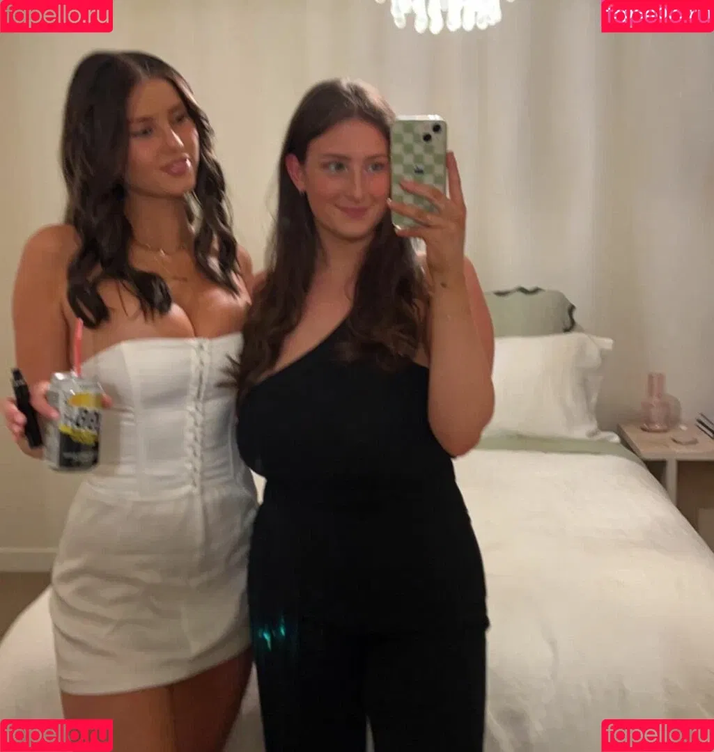 Emilia Dettorre Onlyfans Photo Gallery 