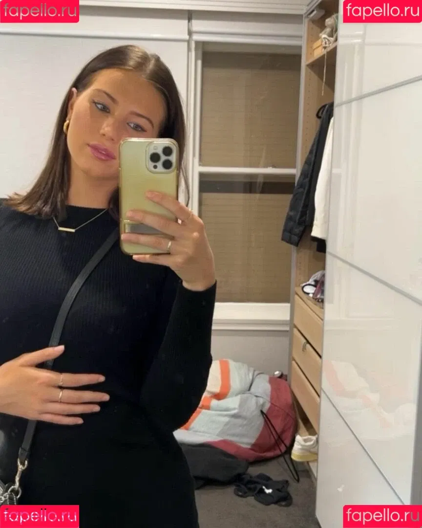 Emilia Dettorre Onlyfans Photo Gallery 