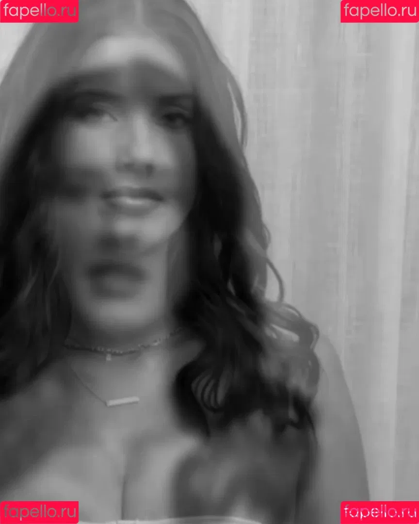Emilia Dettorre Onlyfans Photo Gallery 