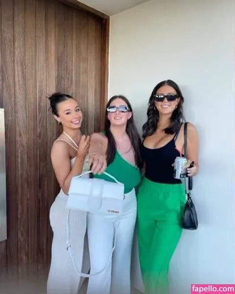 Emilia Dettorre Onlyfans Photo Gallery 