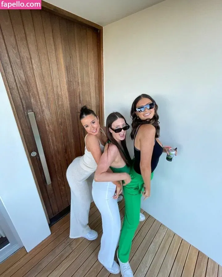 Emilia Dettorre Onlyfans Photo Gallery 