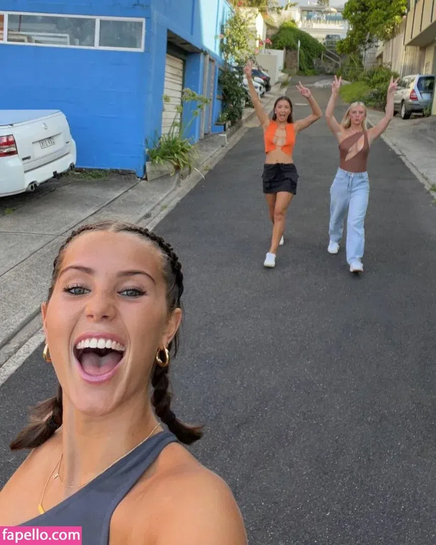 Emilia Dettorre Onlyfans Photo Gallery 