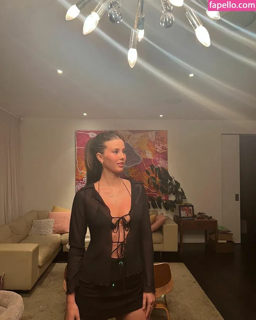 Emilia Dettorre Onlyfans Photo Gallery 