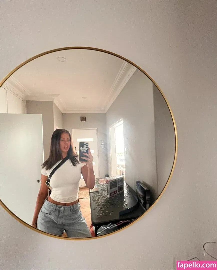 Emilia Dettorre Onlyfans Photo Gallery 