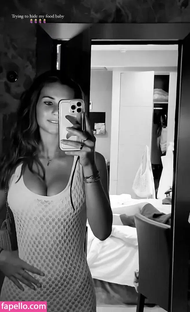 Emilia Dettorre Onlyfans Photo Gallery 