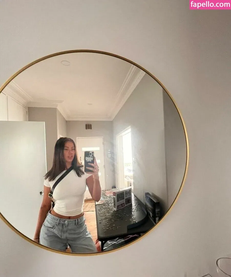 Emilia Dettorre Onlyfans Photo Gallery 