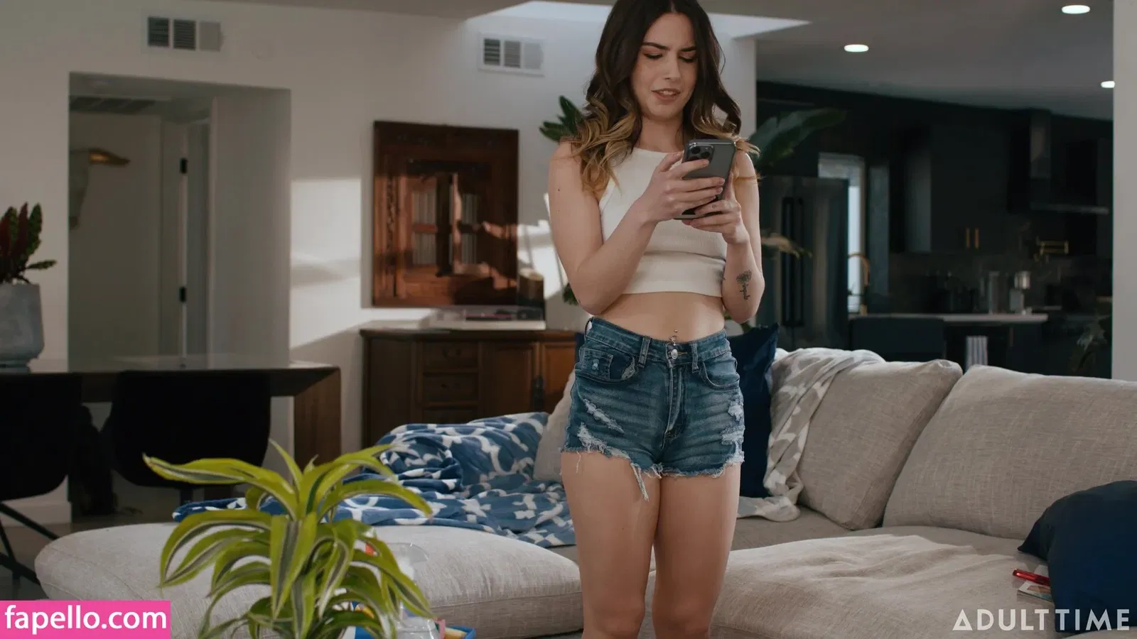 August Skye Onlyfans Photo Gallery 