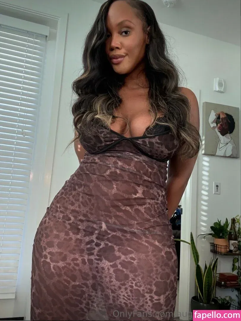 August Skye Onlyfans Photo Gallery 