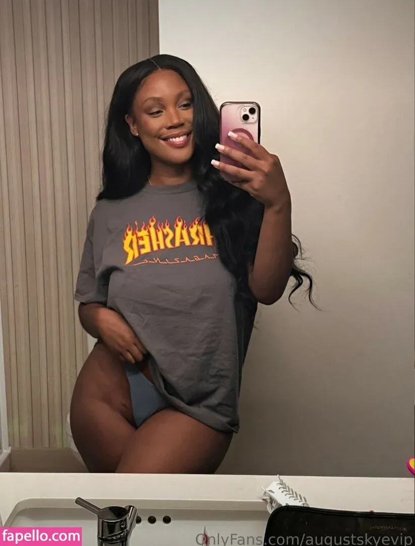 August Skye Onlyfans Photo Gallery 