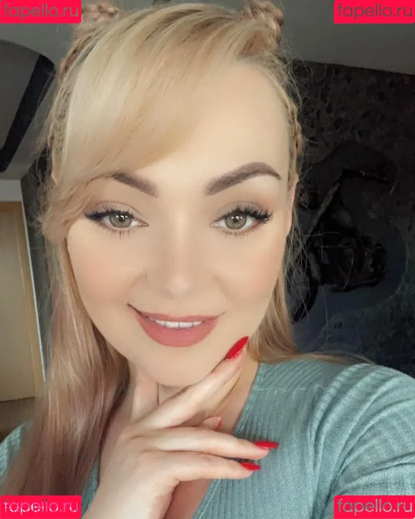 Micky Bells Onlyfans Photo Gallery 