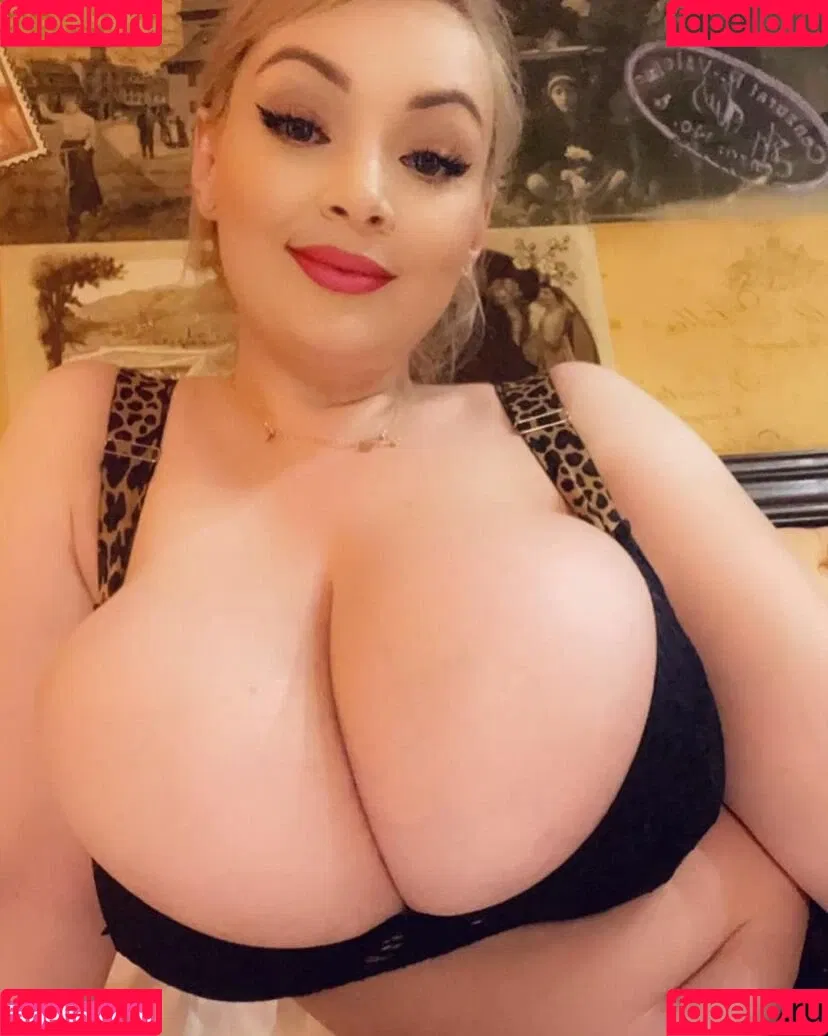 Micky Bells Onlyfans Photo Gallery 