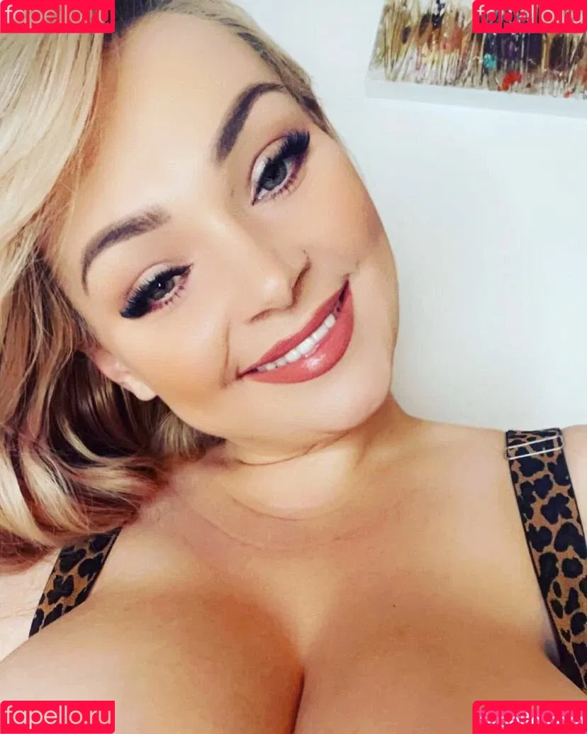 Micky Bells Onlyfans Photo Gallery 