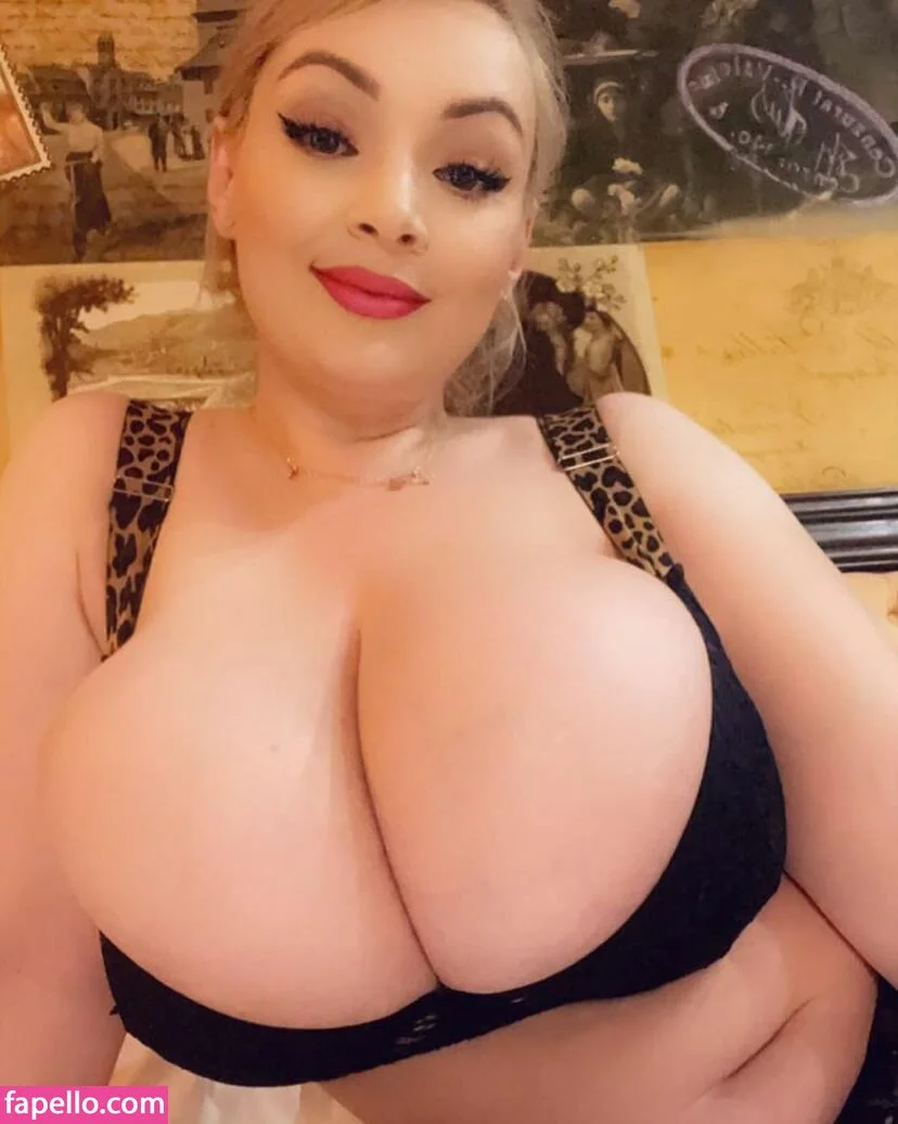 Micky Bells Onlyfans Photo Gallery 