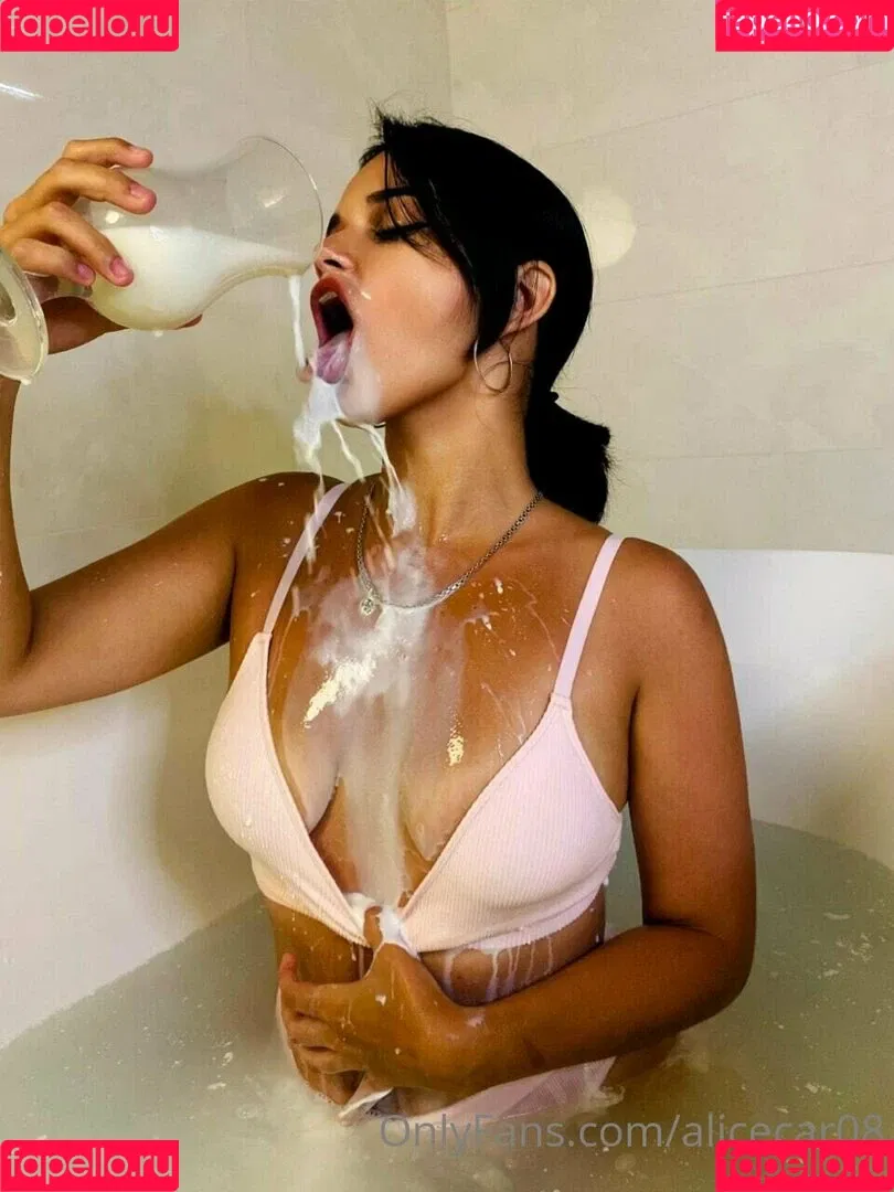 alicecar08 Onlyfans Photo Gallery 