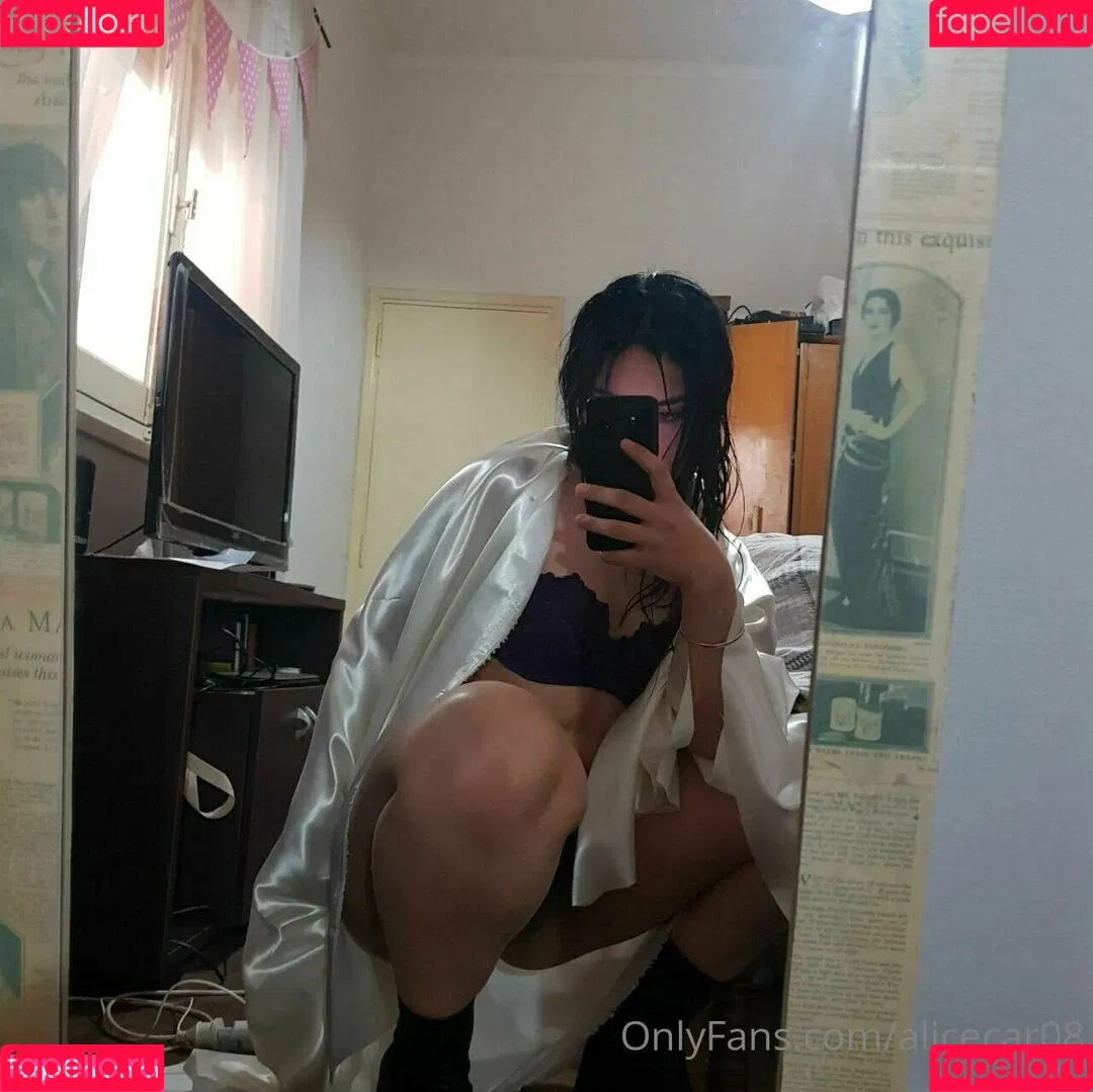alicecar08 Onlyfans Photo Gallery 