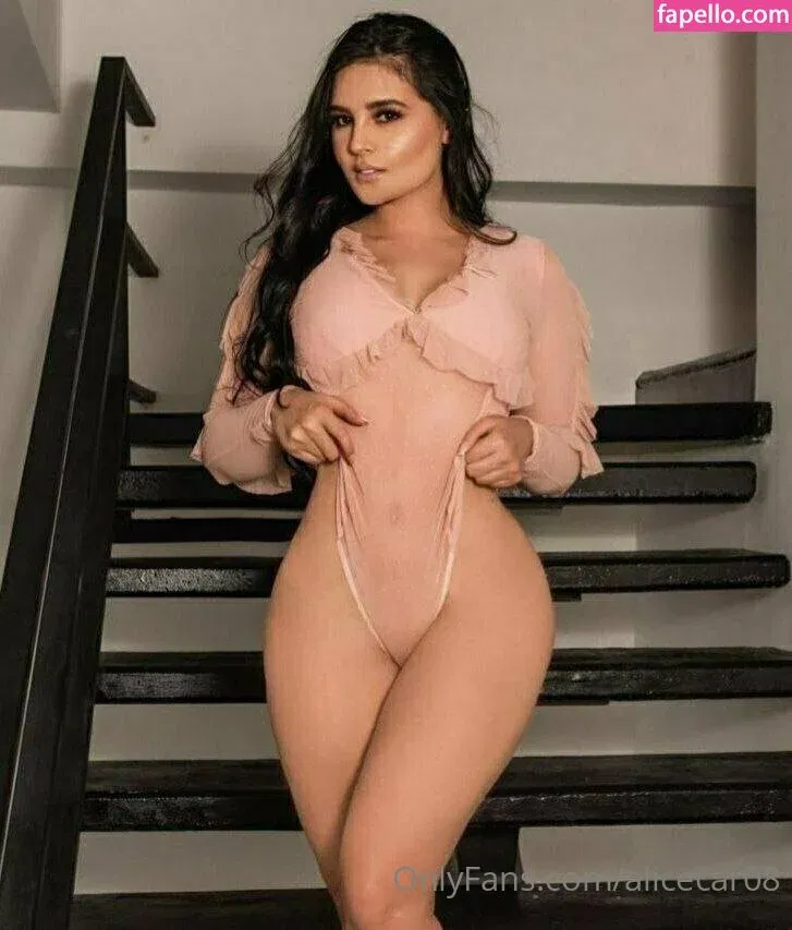 alicecar08 Onlyfans Photo Gallery 