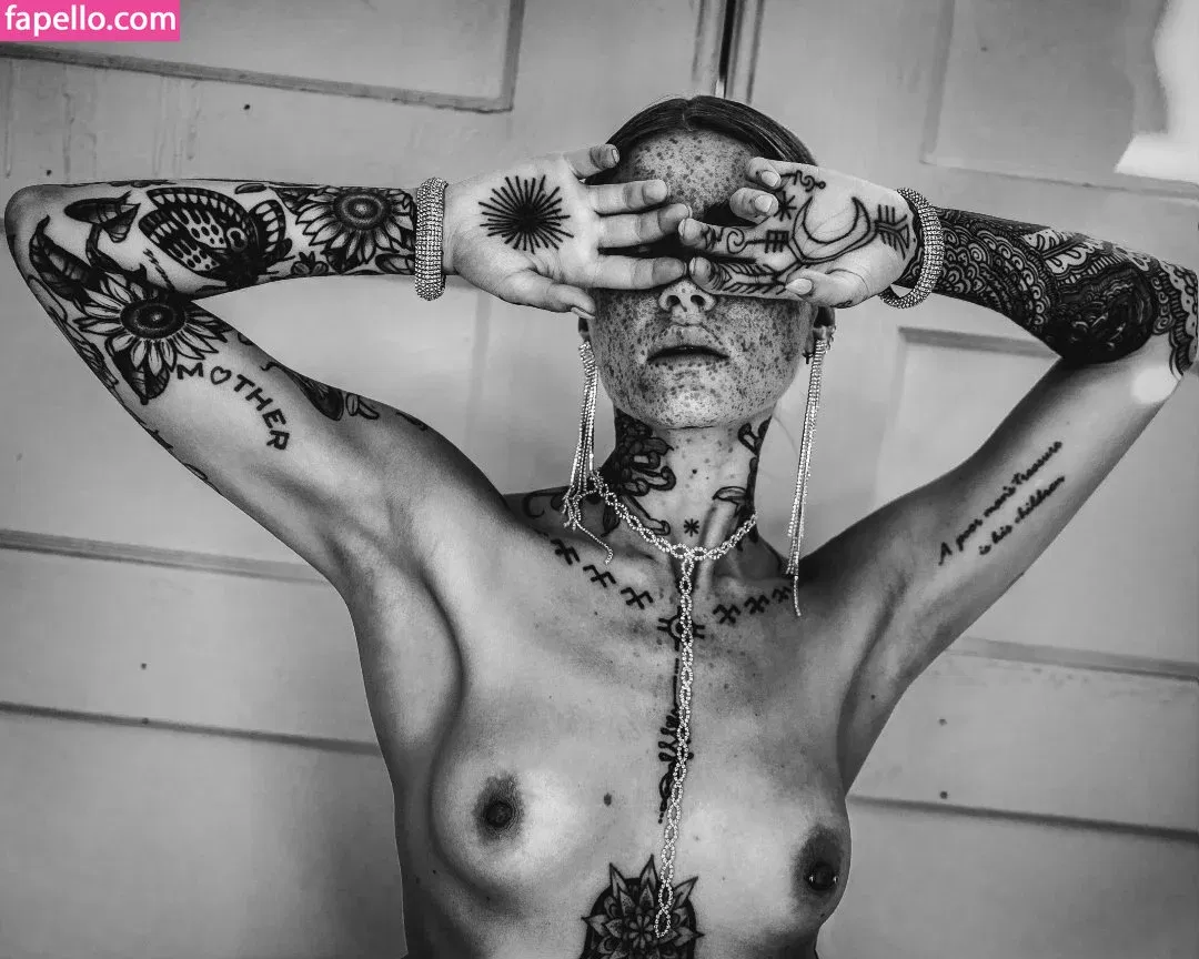 Polly Ellens Onlyfans Photo Gallery 