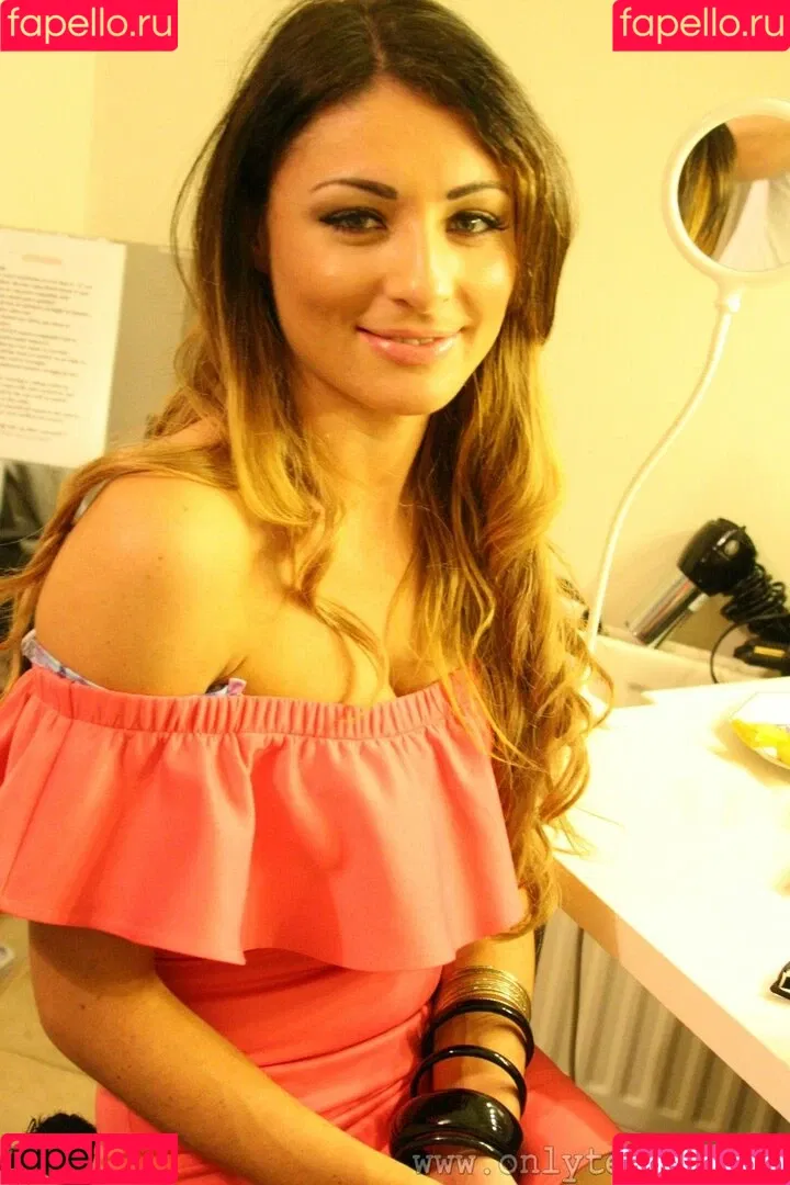 Sarah Mcdonald Onlyfans Photo Gallery 