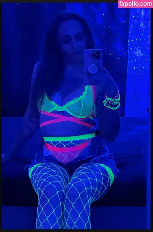 Stacey Socalbookfiend Onlyfans Photo Gallery 