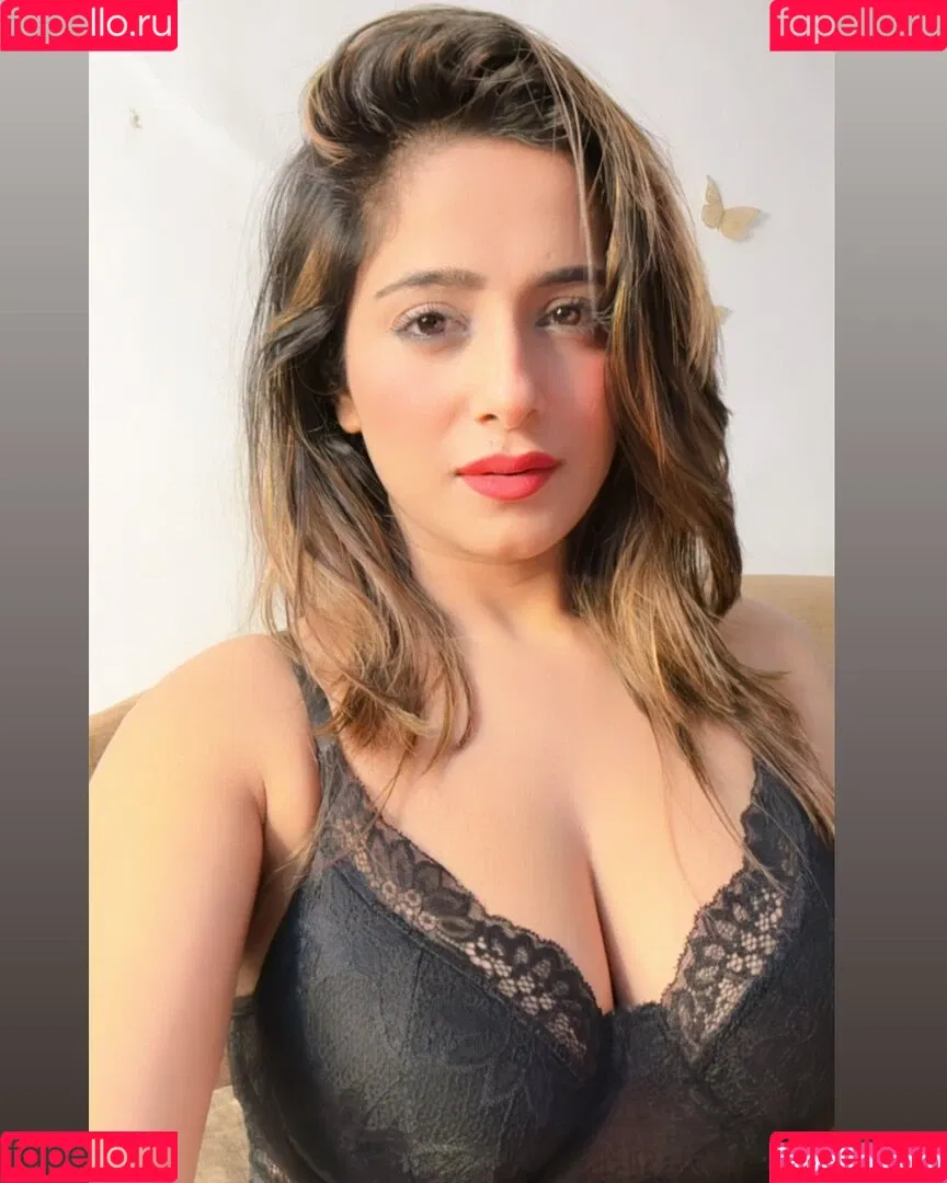 Kate Sharma Onlyfans Photo Gallery 