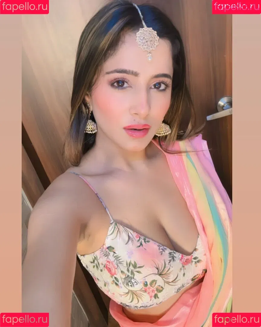Kate Sharma Onlyfans Photo Gallery 