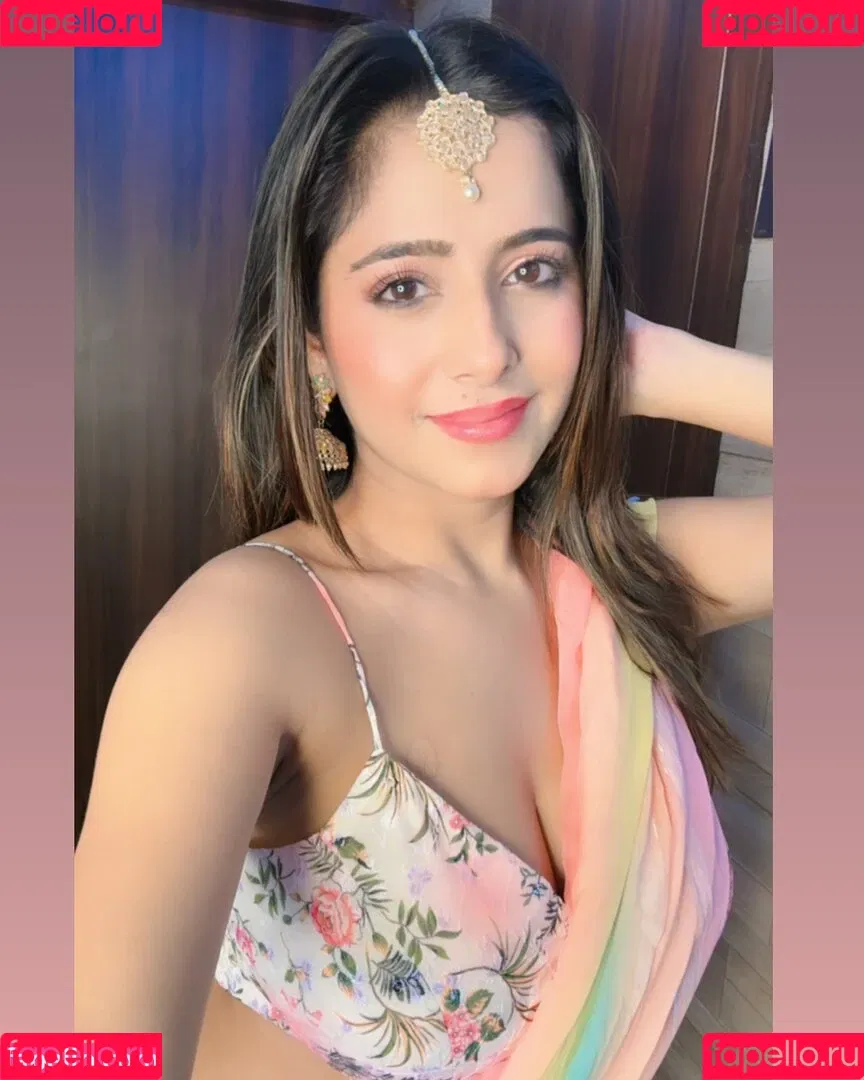 Kate Sharma Onlyfans Photo Gallery 