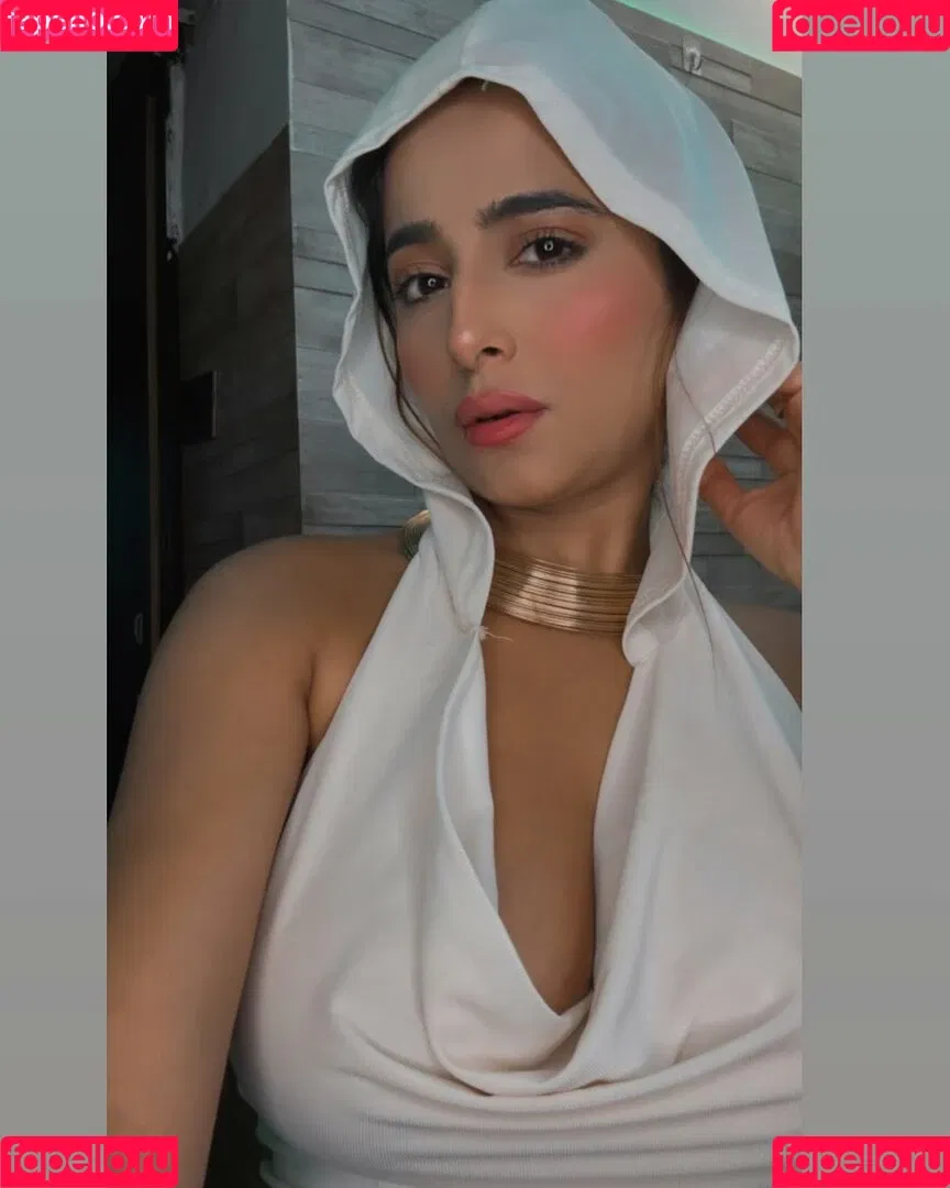 Kate Sharma Onlyfans Photo Gallery 