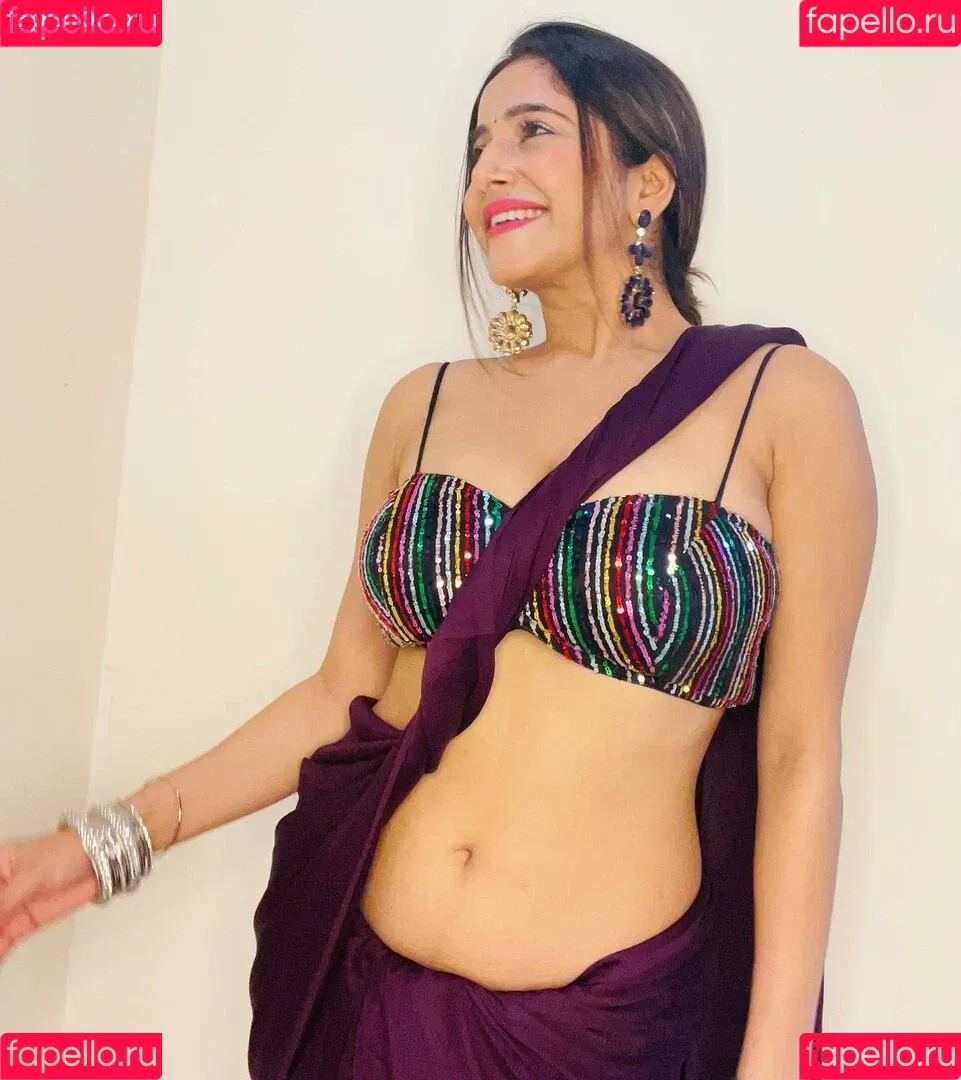 Kate Sharma Onlyfans Photo Gallery 