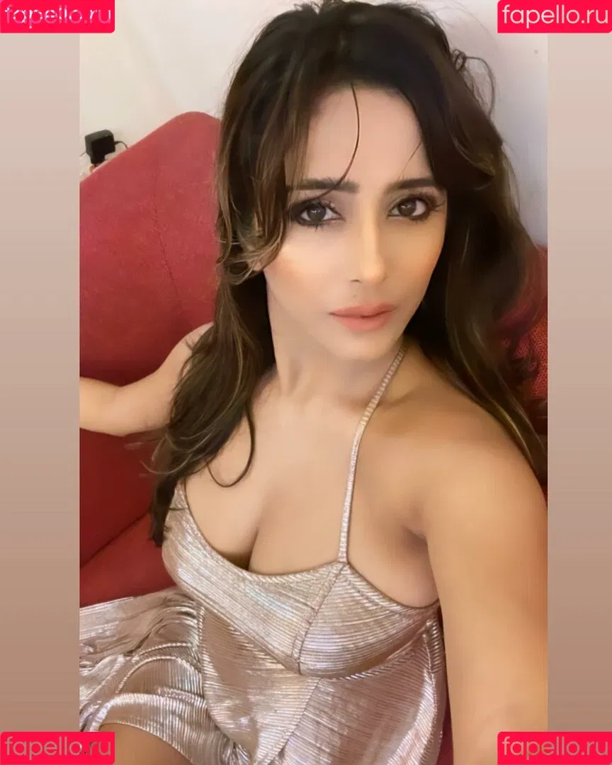 Kate Sharma Onlyfans Photo Gallery 