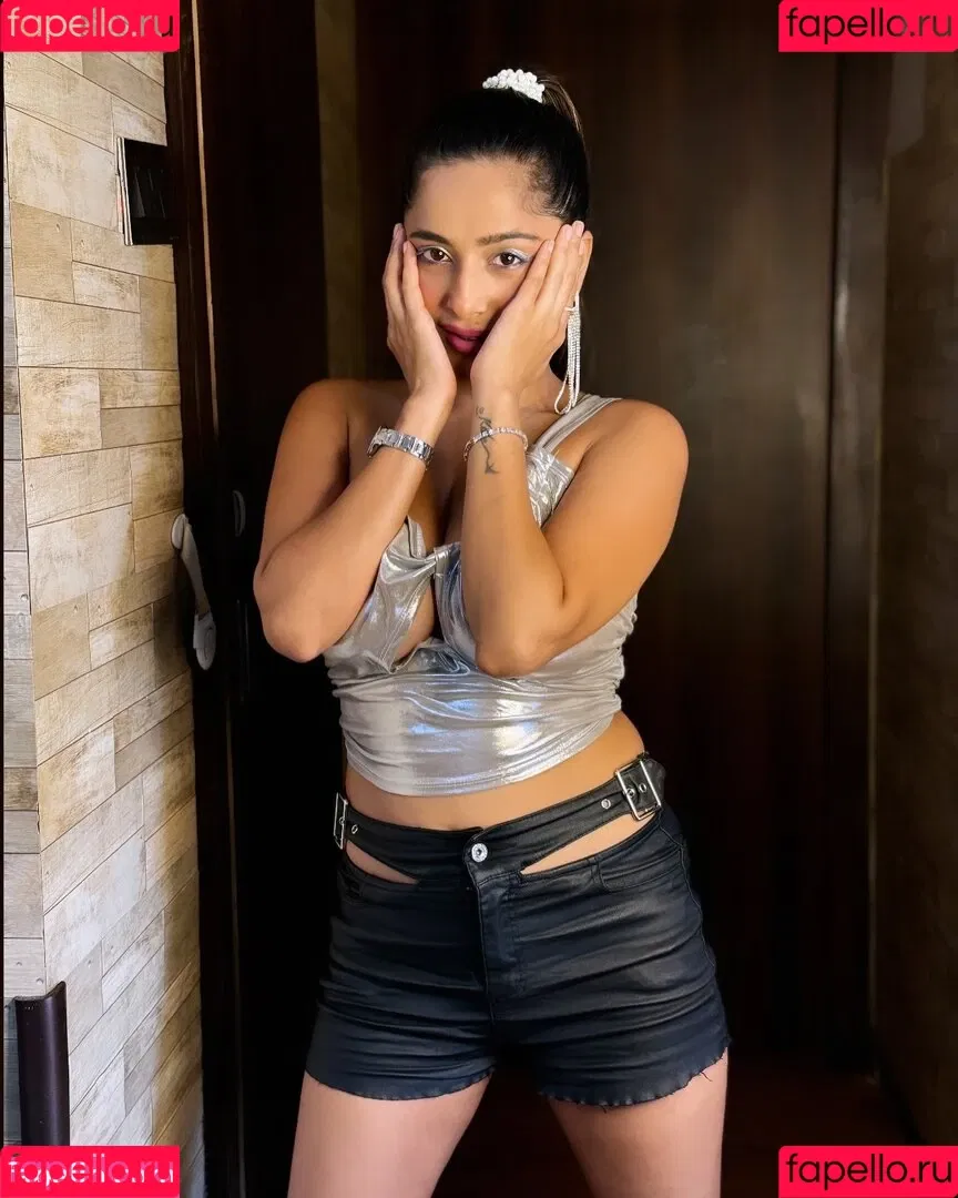 Kate Sharma Onlyfans Photo Gallery 